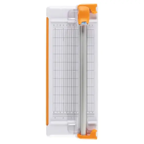 Fiskars&reg; Deluxe Scrapbooking Rotary Paper Trimmer {3}