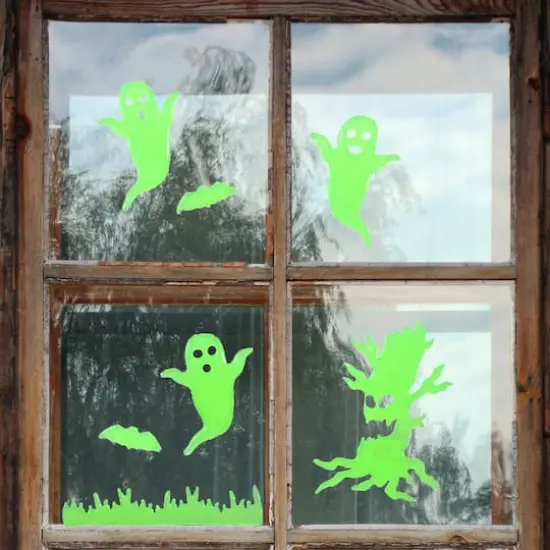 Glow in the Dark Evil Tree & Ghosts Halloween Gel Window Clings {3}