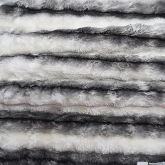 Feldman Gray Faux Chinchilla Fur {4}