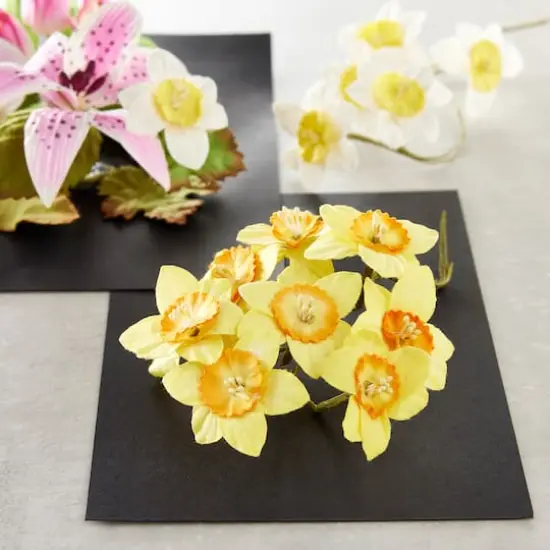 Yellow & White Daffodil Paper Flowers by Recollections&trade;, 18ct. {3}
