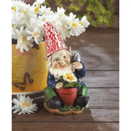7" Gardening Gnome Solar Statue {4}