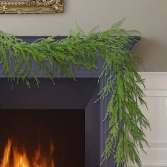 9ft. Christmas Garland {3}