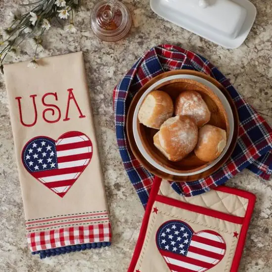 DII&reg; Americana Love Potholder Gift Set {8}