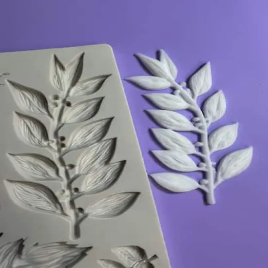 Alumilite&trade; 32oz. Amazing White Casting Resin {4}