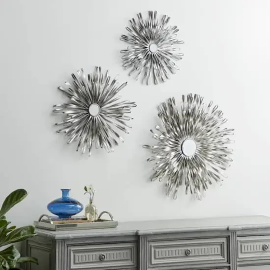 Silver Metal Modern Wall D&eacute;cor Set, 18", 22" & 27" {6}