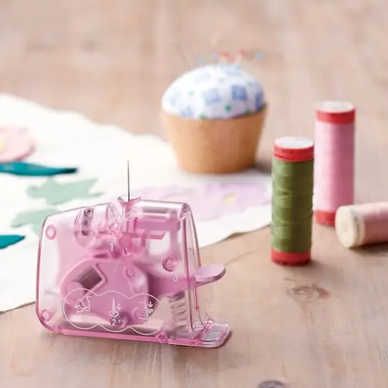 Clover "Quick" Desk Needle Threader {4}