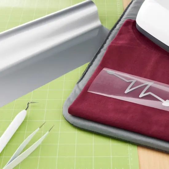 Cricut&reg; 12" x 24" Iron-On Silver {7}