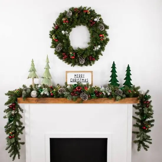 9ft. Pre-Lit Canadian Pine Christmas Garland {7}