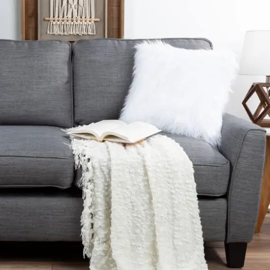 Hastings Home Himalayan Faux Fur Pillow, 18" x 18" White {7}