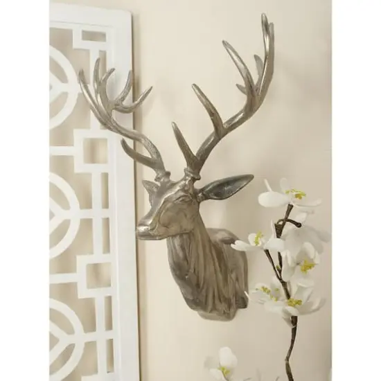 Silver Deer Aluminum Eclectic Wall Decor {9}