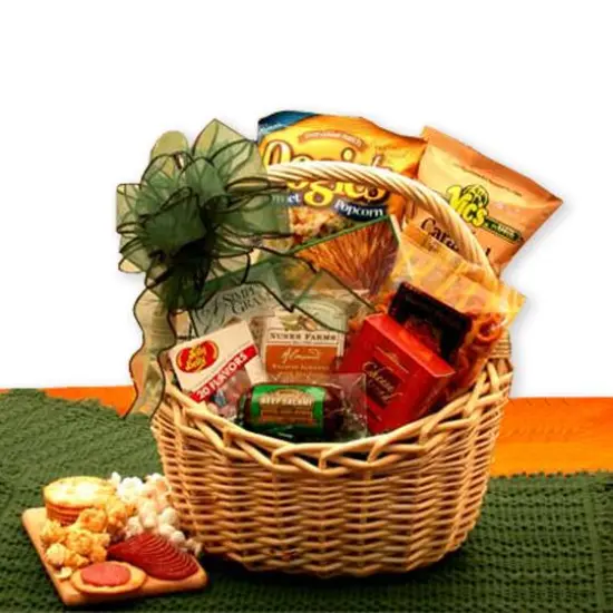 Snackers Delights Gift Basket {1}
