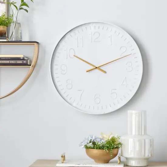 White Contemporary Cottage Metal Wall Clock {9}
