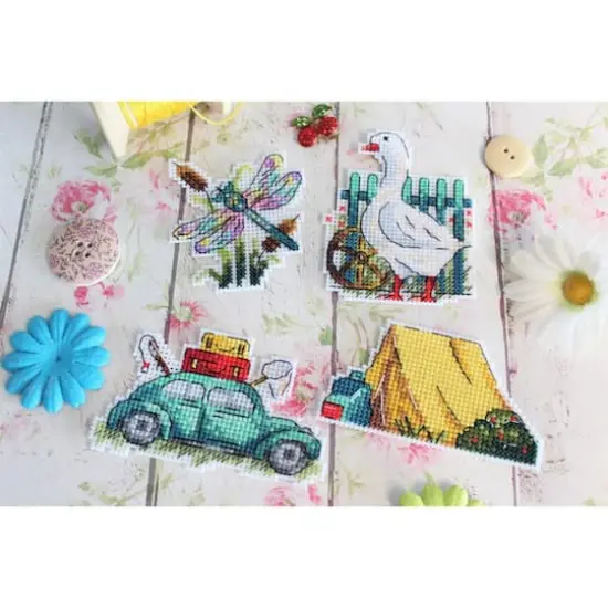 MP Studia Summer Magnets Plastic Canvas Counted Cross Stitch Kit {5}