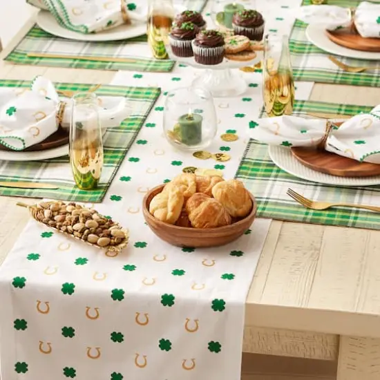 DII&reg; 72" Clover Horseshoe Printed Table Runner {6}