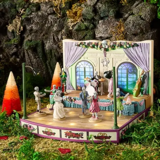 Lemax&reg; Spooky Town&reg; Wedding Party {3}