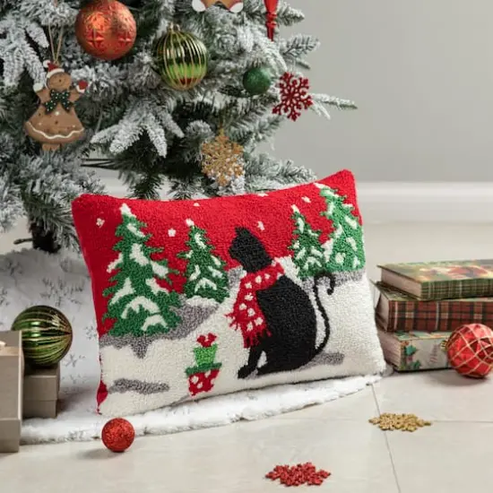 Glitzhome&reg; Hooked Christmas Cat Pillow {3}