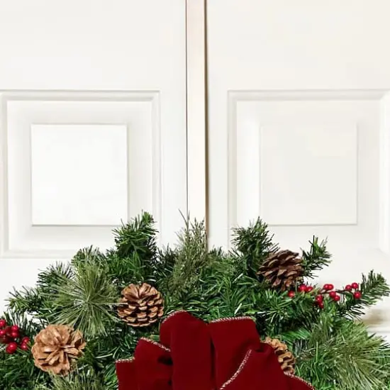 Haute Decor Adjustable Over-the-Door Textured Wreath Hanger Champagne {3}