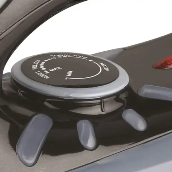 Brentwood&reg; Full-Size Nonstick Steam Iron Black {9}