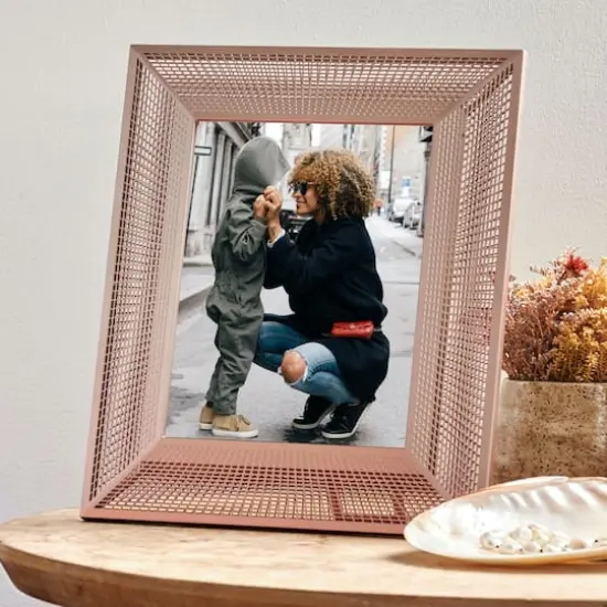 Aura Frames Smith Platinum Rose 12" x 10" Digital Photo Frame {3}