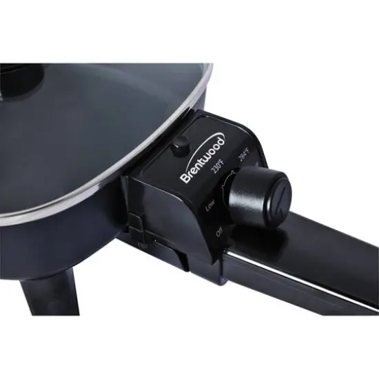 Brentwood 6" Black Nonstick Electric Skillet with Glass Lid {8}