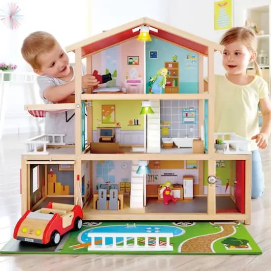 Hape Family Mansion Dollhouse Playset {7}