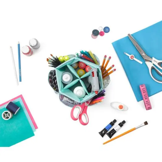 SINGER&reg; Flamingo Print Sewing Spinning Tabletop Organizer {8}