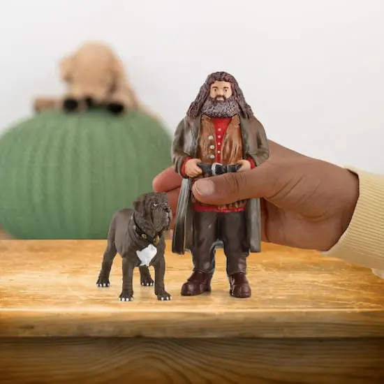schleich&reg; Wizarding World of Harry Potter&trade; Hagrid&trade; & Fang Collectible Figurine Set {3}