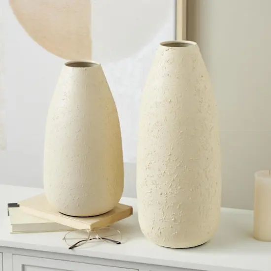Cream Minimalistic Distressed Textured Metal Vase Set {3}