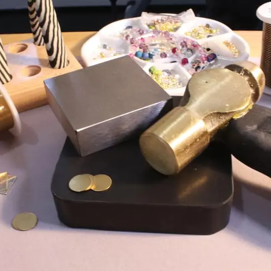 The Beadsmith&reg; Bench Block, 2.5" x 2.5" {7}