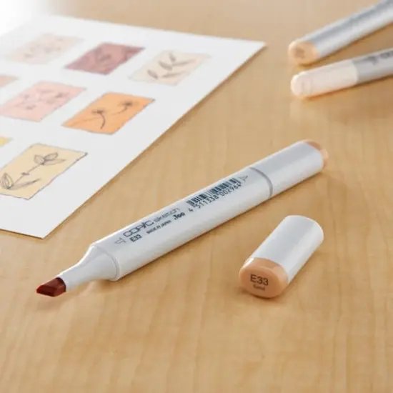 Copic&reg; Sketch Marker, EarthsE33 Sand {3}