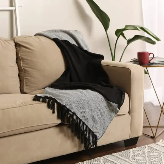 DII&reg; Urban Cityscape Border Throw Black {6}