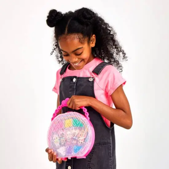 L.O.L. Surprise! Jewelry Activity Case {5}