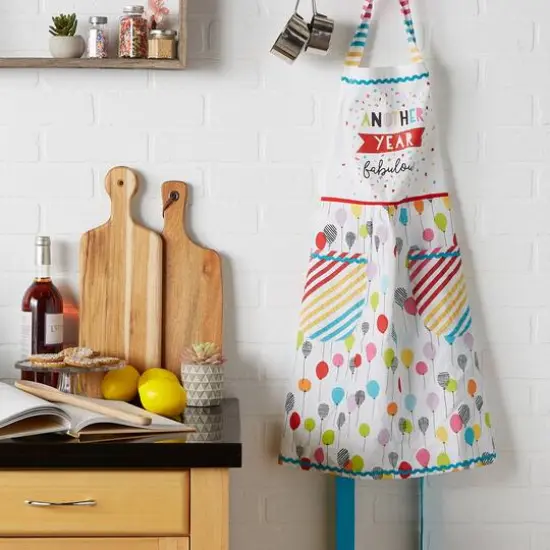 DII&reg; Another Year Printed Apron {7}