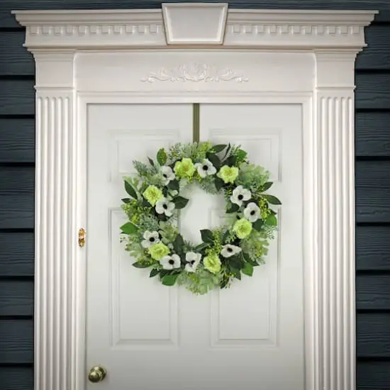24'' Rose and Anemone Flowers Wreath {3}