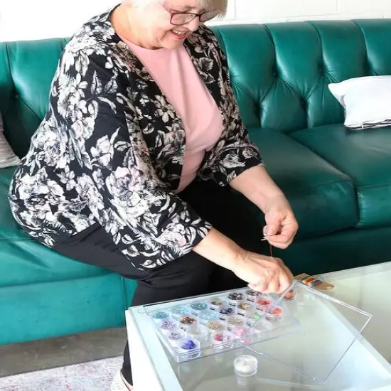 Everything Mary Large Plastic Bead Storage Box with 24 Jars {4}