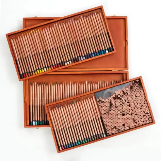 Derwent&reg; Lightfast 100 Pencil Wooden Box Set {3}