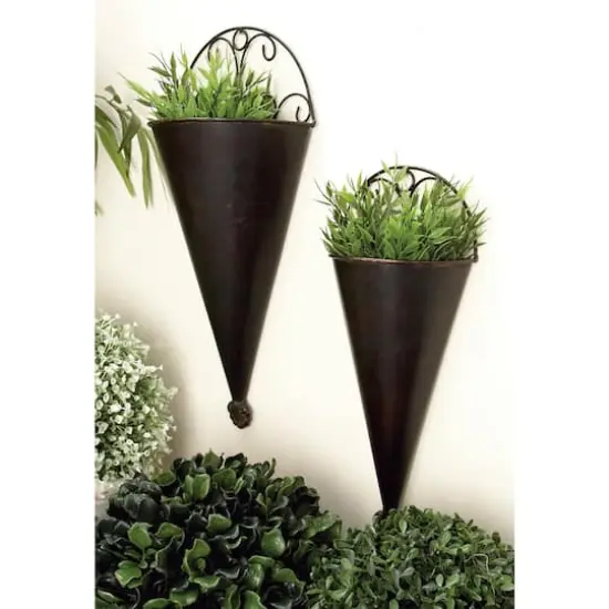 Black Metal Cone Rustic Planter Set {7}