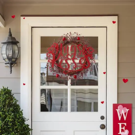 Glitzhome&reg; 17.75" Valentine's Metal "Hugs & Kisses" Wall D&eacute;cor {4}