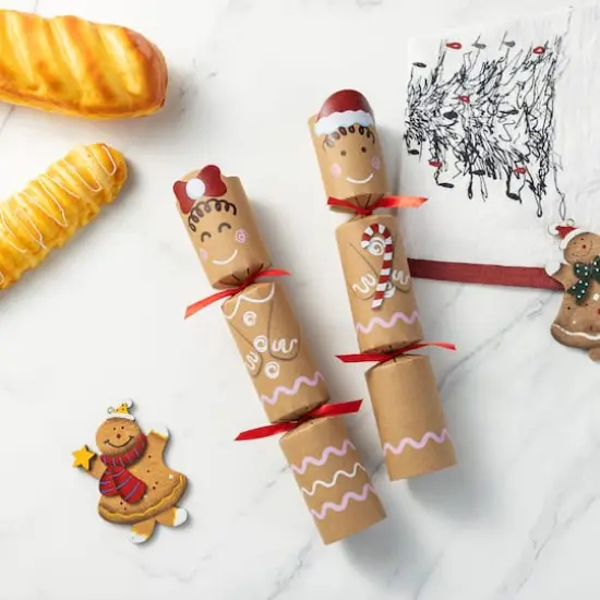 Glitzhome&reg; 8PK 2"D x 12"H Gingerbread Man Christmas Party Crackers with Gift Contents {4}