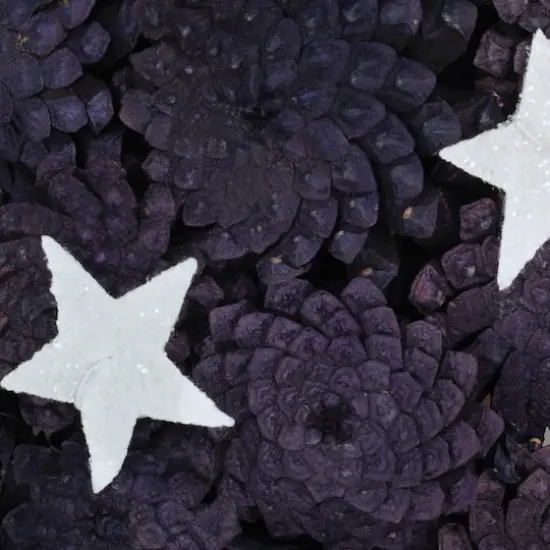 18" Patriotic Pinecones Wreath {4}