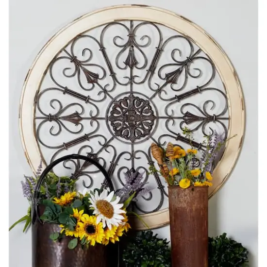 Cream & Brown Metal & Wood Round Wall D&eacute;cor {8}