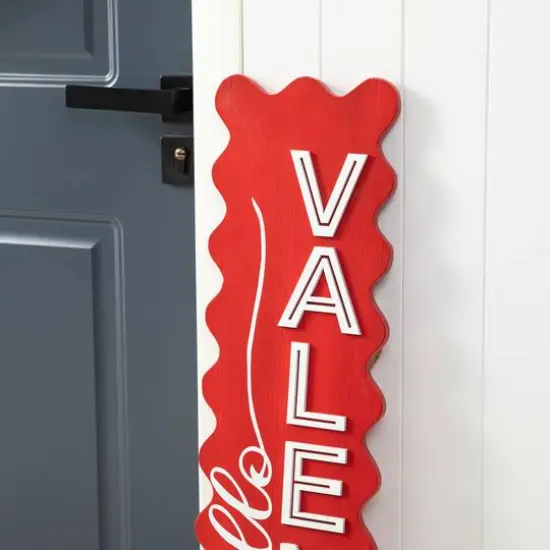 Glitzhome&reg; 39.25" Wooden Hello Valentine Porch D&eacute;cor {8}
