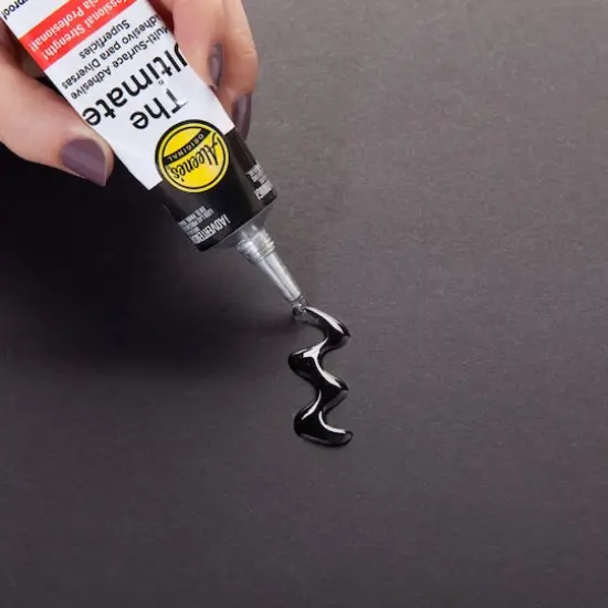Aleene's&reg; The Ultimate&reg; Multi-Surface Adhesive {5}