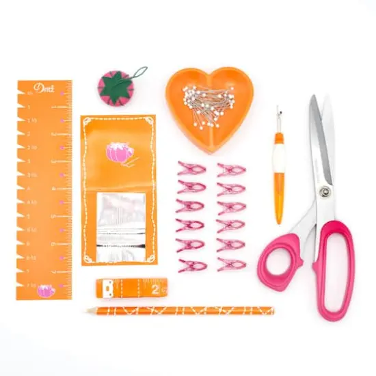 Dritz&reg; Essential Sewing Box Kit & Tools {4}