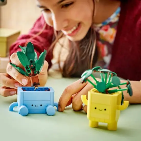 LEGO&reg; Botanicals Happy Plants Shelf Decor 10349 {6}