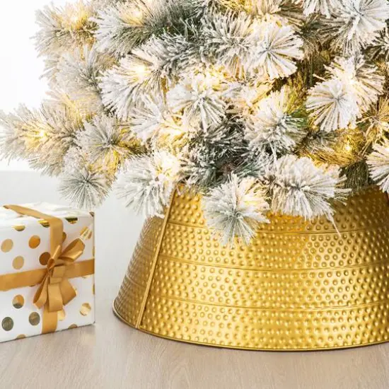 Glitzhome&reg; 22" Hammered Metal Tree Collar Gold {4}