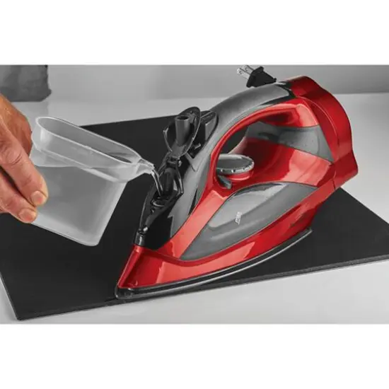 Brentwood&reg; Classic Chrome-Plated Steam Iron {12}