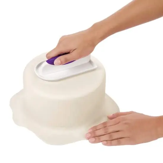 Wilton&reg; Decorator Preferred&trade; 24oz. White Vanilla Fondant {5}