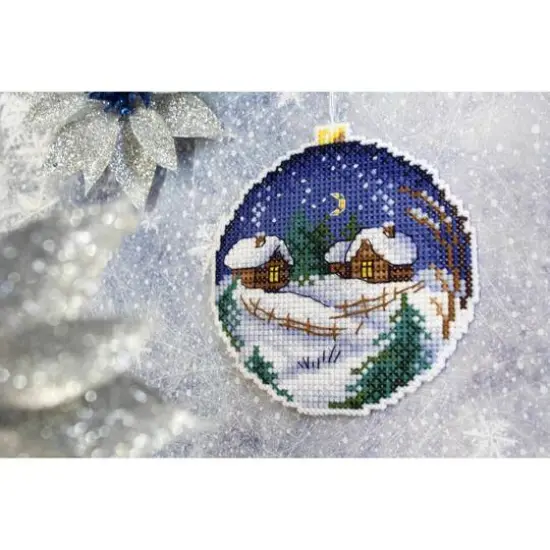 MP Studia Winter Landscape Plastic Canvas Counted Cross Stitch Kit {9}