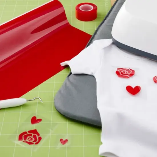 Siser&reg; EasyWeed&reg; Heat Transfer Vinyl, 36" Red {3}